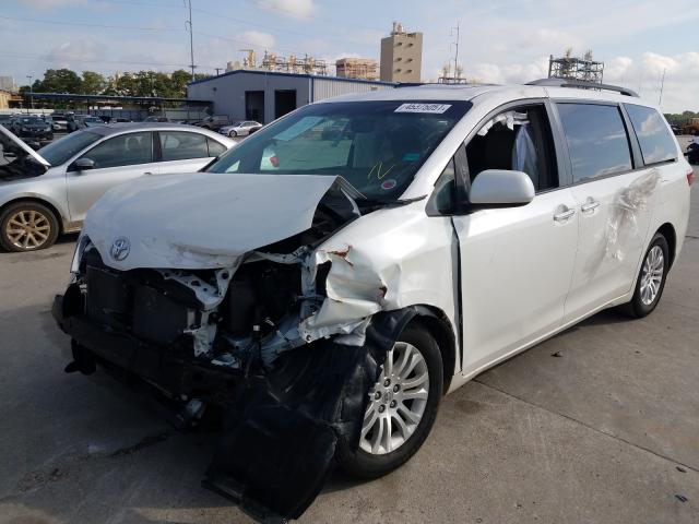 Photo 1 VIN: 5TDYZ3DC2HS866516 - TOYOTA SIENNA XLE 