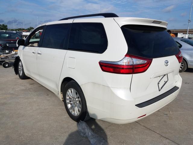 Photo 2 VIN: 5TDYZ3DC2HS866516 - TOYOTA SIENNA XLE 