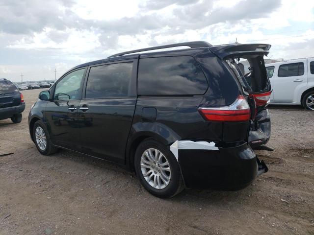 Photo 1 VIN: 5TDYZ3DC2HS871893 - TOYOTA SIENNA XLE 