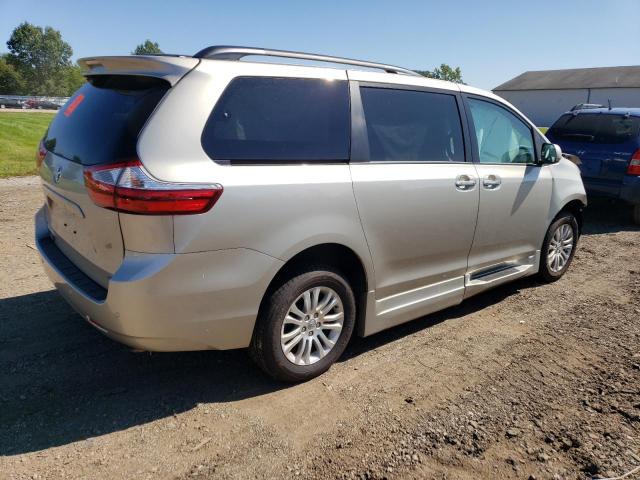 Photo 2 VIN: 5TDYZ3DC2HS883767 - TOYOTA SIENNA XLE 