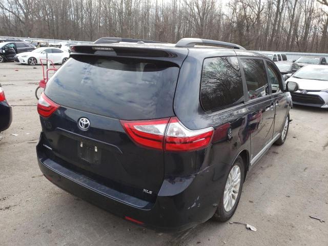 Photo 3 VIN: 5TDYZ3DC2HS891805 - TOYOTA SIENNA XLE 