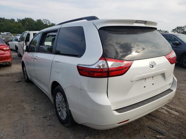 Photo 2 VIN: 5TDYZ3DC2HS895790 - TOYOTA SIENNA XLE 