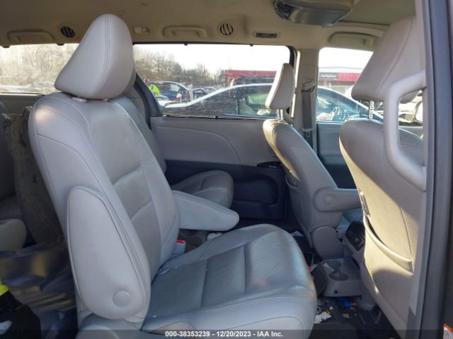 Photo 7 VIN: 5TDYZ3DC2JS913193 - TOYOTA SIENNA 