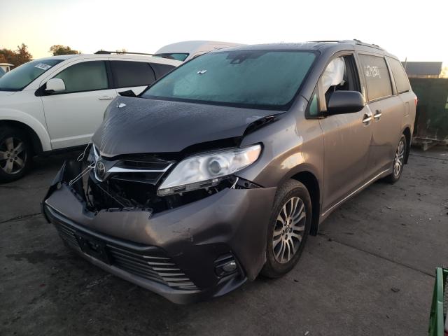 Photo 1 VIN: 5TDYZ3DC2JS919155 - TOYOTA SIENNA XLE 