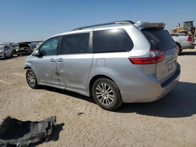 Photo 1 VIN: 5TDYZ3DC2JS920595 - TOYOTA SIENNA XLE 