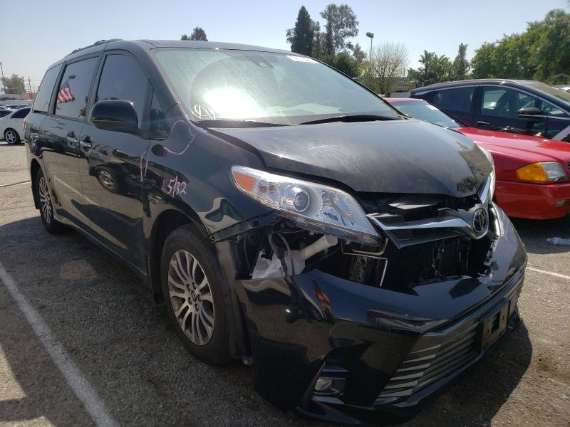 Photo 0 VIN: 5TDYZ3DC2JS921780 - TOYOTA SIENNA XLE 