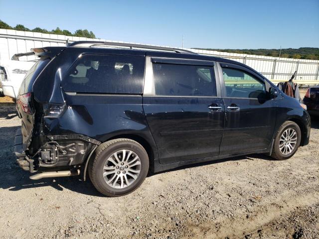 Photo 2 VIN: 5TDYZ3DC2JS922315 - TOYOTA SIENNA XLE 