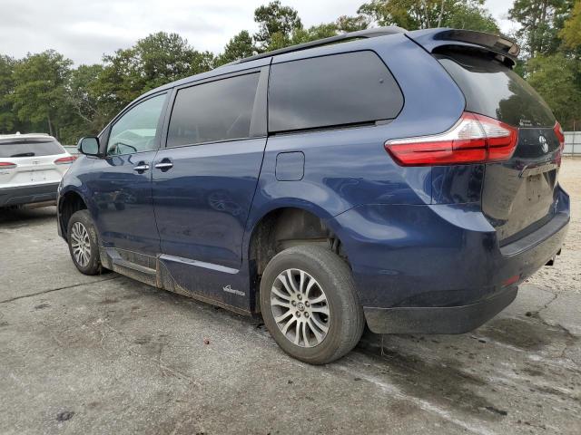 Photo 1 VIN: 5TDYZ3DC2JS927174 - TOYOTA SIENNA XLE 