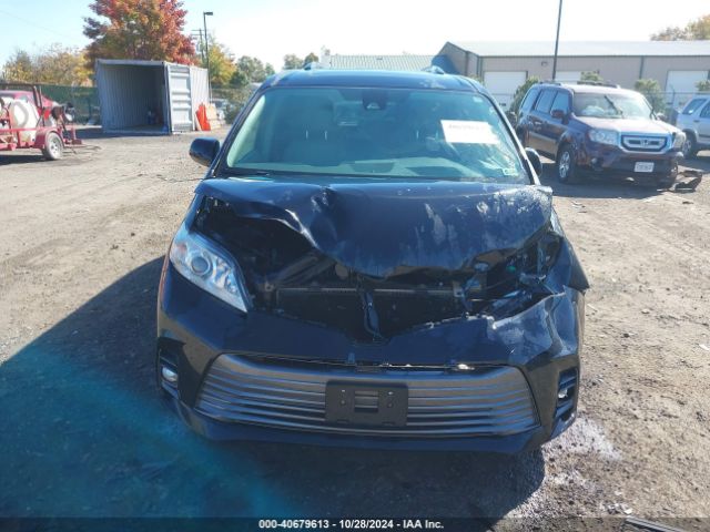 Photo 5 VIN: 5TDYZ3DC2JS929586 - TOYOTA SIENNA 