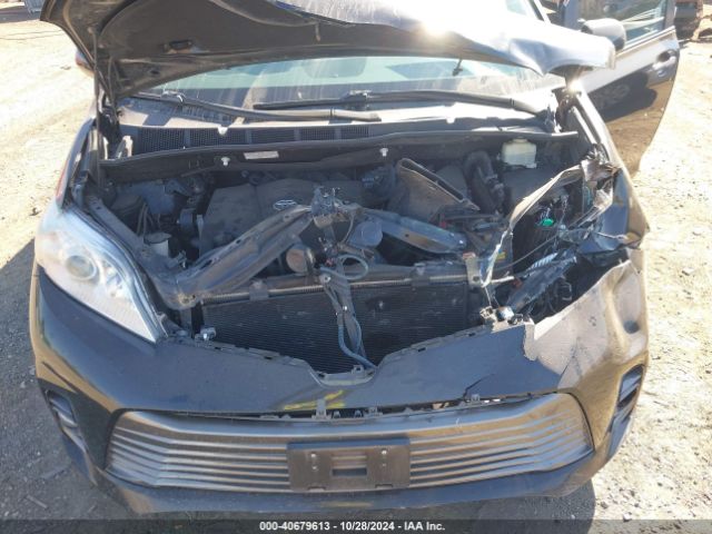 Photo 9 VIN: 5TDYZ3DC2JS929586 - TOYOTA SIENNA 