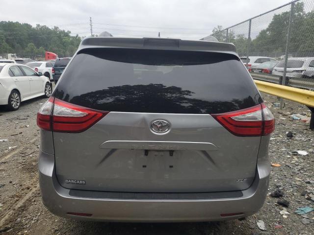 Photo 5 VIN: 5TDYZ3DC2JS929605 - TOYOTA SIENNA XLE 