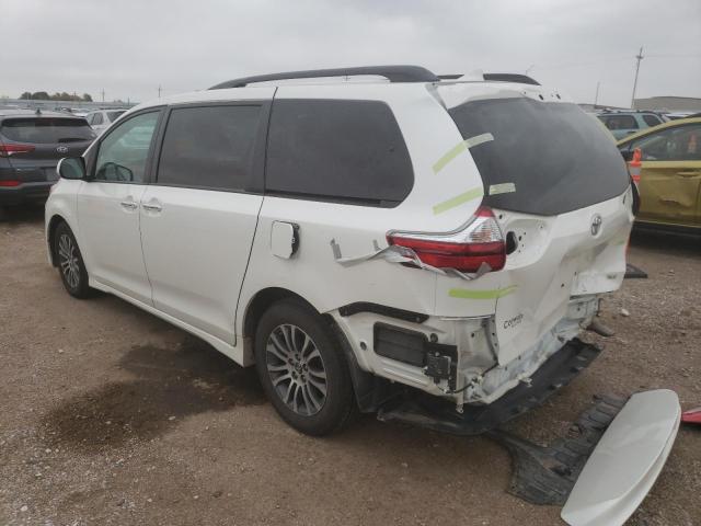 Photo 2 VIN: 5TDYZ3DC2JS949160 - TOYOTA SIENNA XLE 