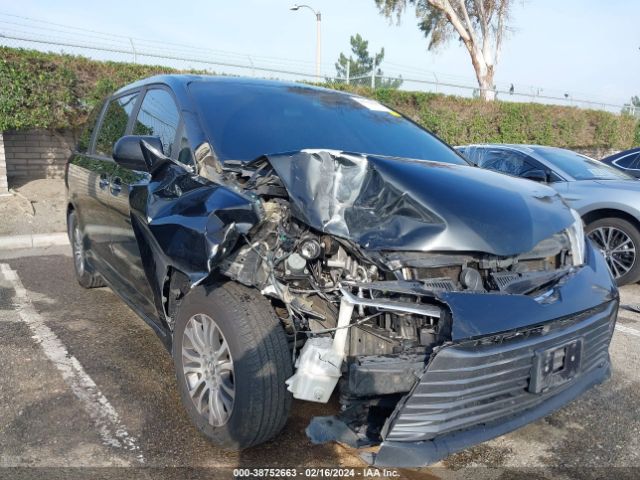 Photo 5 VIN: 5TDYZ3DC2JS955444 - TOYOTA SIENNA 