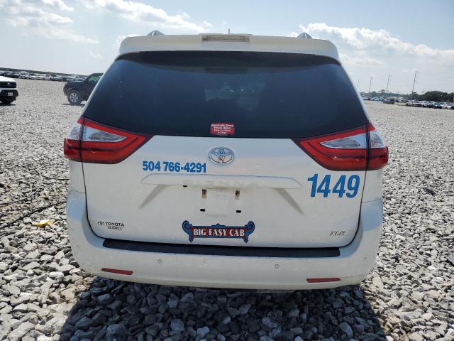 Photo 5 VIN: 5TDYZ3DC2JS960840 - TOYOTA SIENNA XLE 