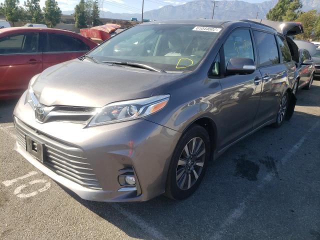 Photo 1 VIN: 5TDYZ3DC2KS016828 - TOYOTA SIENNA XLE 