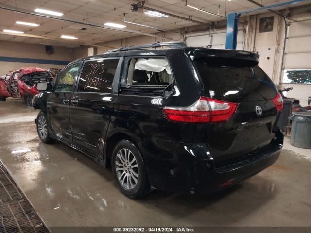 Photo 2 VIN: 5TDYZ3DC2KS018059 - TOYOTA SIENNA 