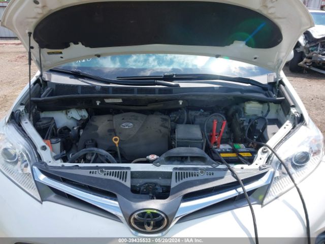 Photo 9 VIN: 5TDYZ3DC2KS970317 - TOYOTA SIENNA 