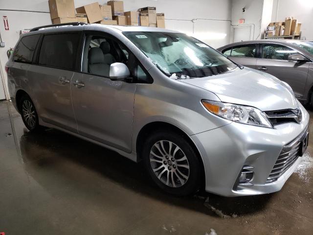 Photo 3 VIN: 5TDYZ3DC2KS973363 - TOYOTA SIENNA XLE 