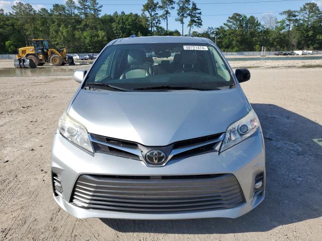 Photo 4 VIN: 5TDYZ3DC2KS981401 - TOYOTA SIENNA XLE 