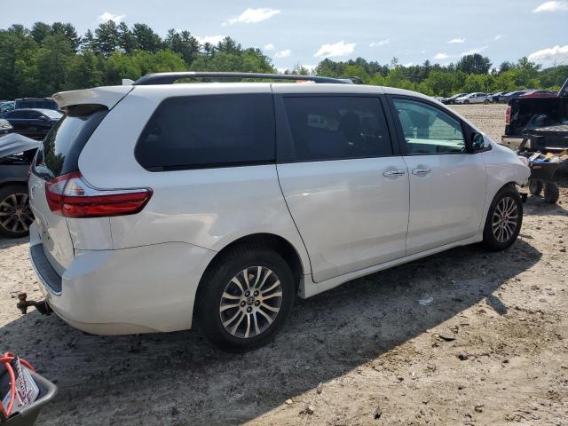 Photo 2 VIN: 5TDYZ3DC2KS986419 - TOYOTA SIENNA XLE 