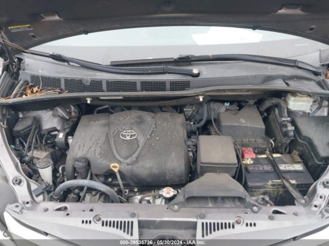 Photo 9 VIN: 5TDYZ3DC2KS998182 - TOYOTA SIENNA 