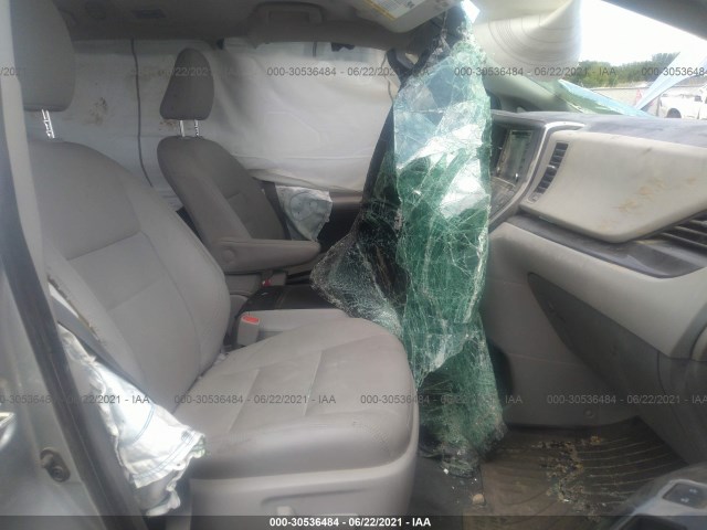 Photo 4 VIN: 5TDYZ3DC2LS028026 - TOYOTA SIENNA 