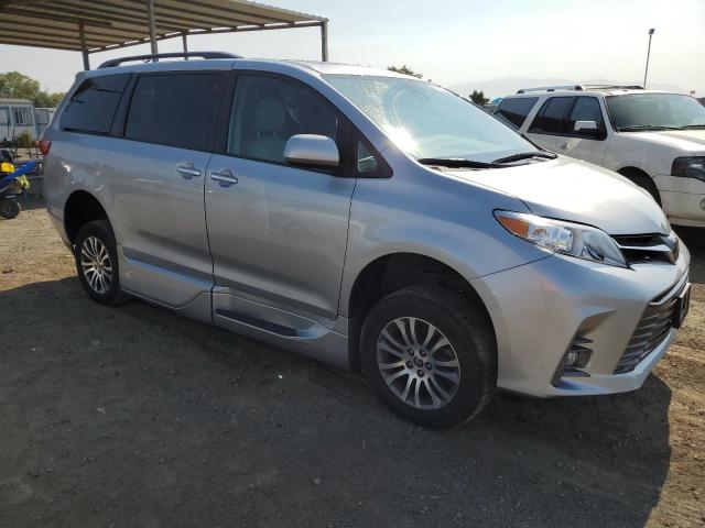 Photo 3 VIN: 5TDYZ3DC2LS084418 - TOYOTA SIENNA XLE 