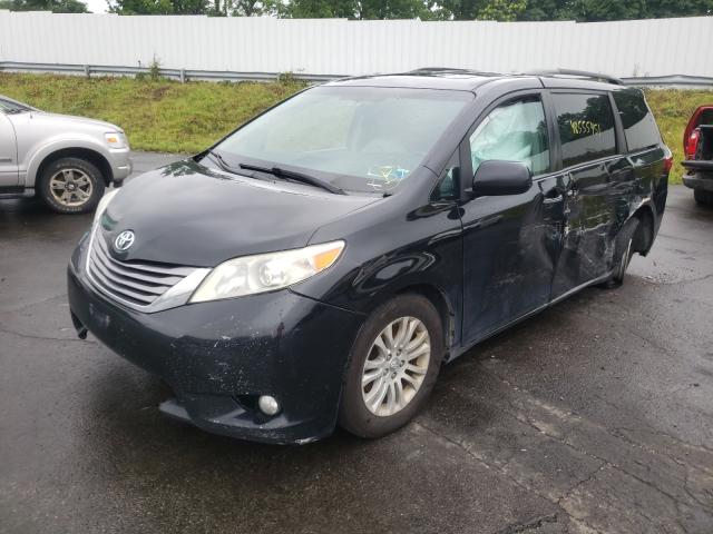 Photo 1 VIN: 5TDYZ3DC3HS771415 - TOYOTA SIENNA XLE 