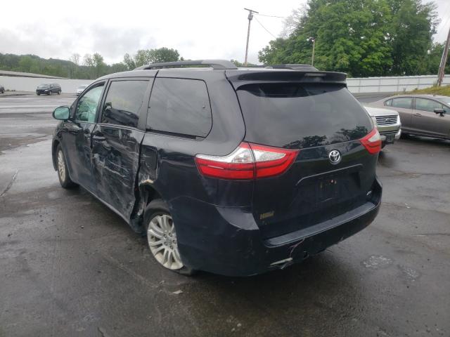 Photo 2 VIN: 5TDYZ3DC3HS771415 - TOYOTA SIENNA XLE 