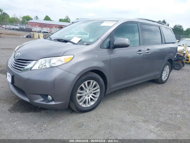 Photo 1 VIN: 5TDYZ3DC3HS782818 - TOYOTA SIENNA 