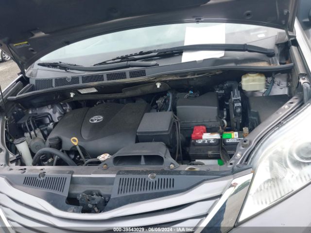 Photo 9 VIN: 5TDYZ3DC3HS782818 - TOYOTA SIENNA 