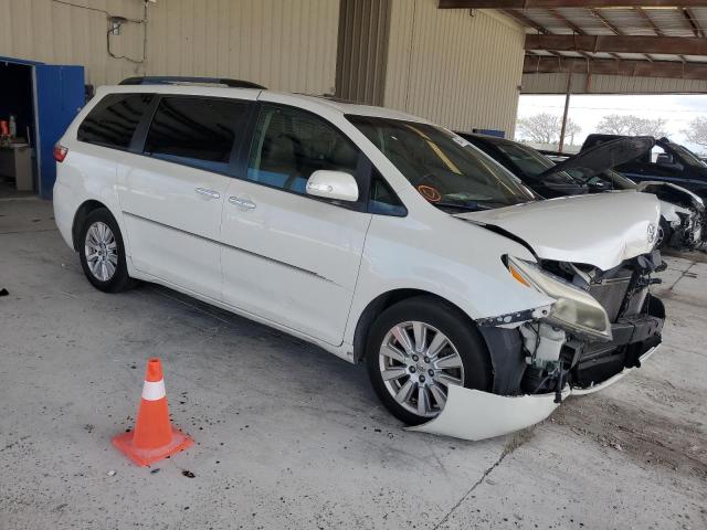 Photo 3 VIN: 5TDYZ3DC3HS793835 - TOYOTA SIENNA XLE 