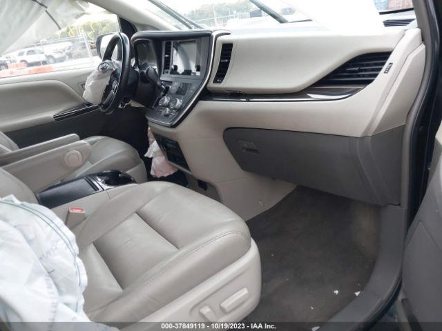 Photo 4 VIN: 5TDYZ3DC3HS795035 - TOYOTA SIENNA 