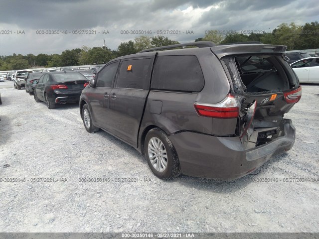 Photo 2 VIN: 5TDYZ3DC3HS818376 - TOYOTA SIENNA 