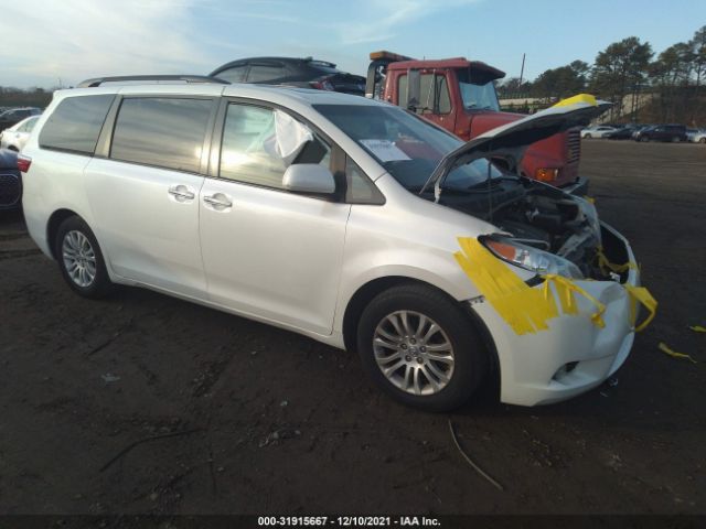 Photo 0 VIN: 5TDYZ3DC3HS818569 - TOYOTA SIENNA 