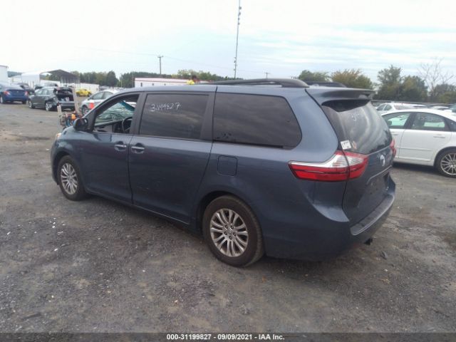 Photo 2 VIN: 5TDYZ3DC3HS822623 - TOYOTA SIENNA 