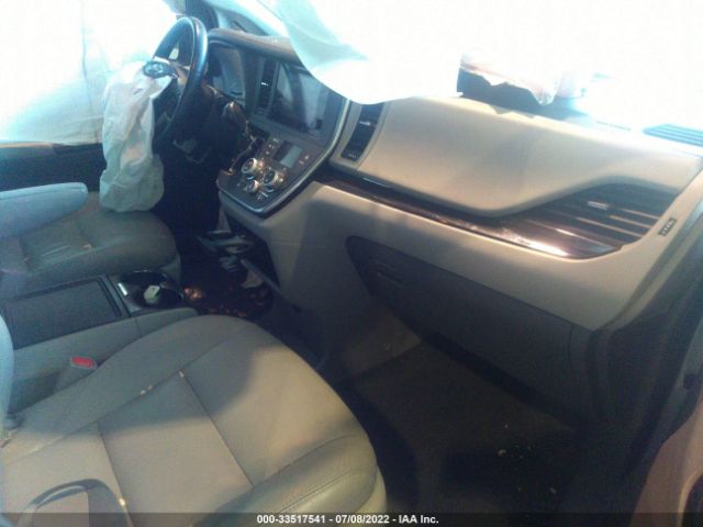 Photo 4 VIN: 5TDYZ3DC3HS833427 - TOYOTA SIENNA 