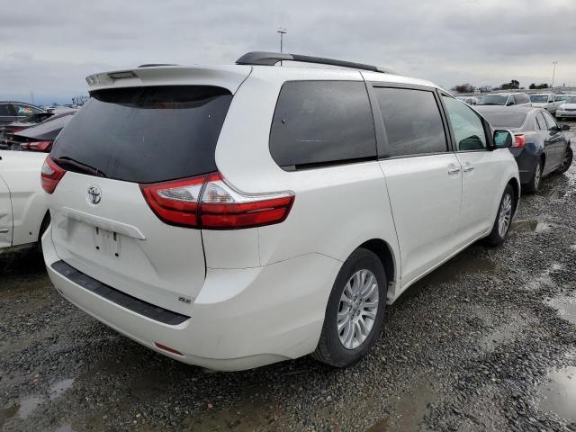 Photo 2 VIN: 5TDYZ3DC3HS836828 - TOYOTA SIENNA XLE 