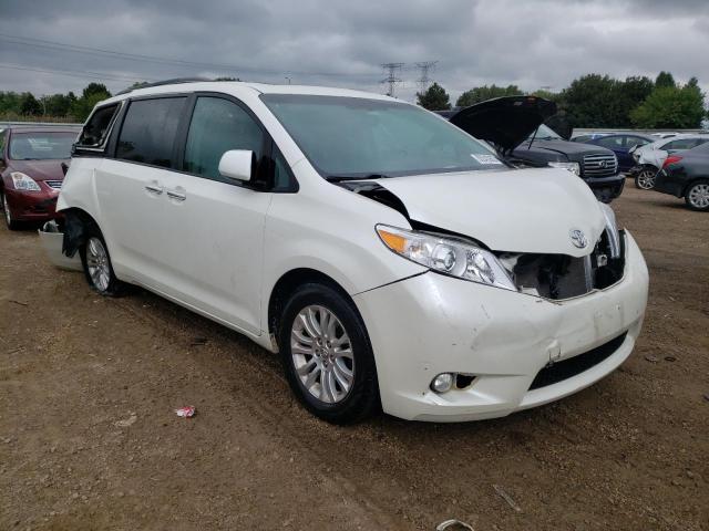 Photo 3 VIN: 5TDYZ3DC3HS842404 - TOYOTA SIENNA XLE 