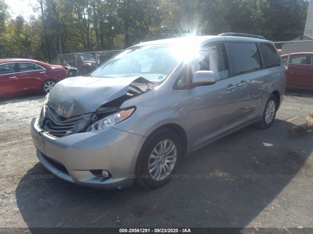 Photo 1 VIN: 5TDYZ3DC3HS851782 - TOYOTA SIENNA 