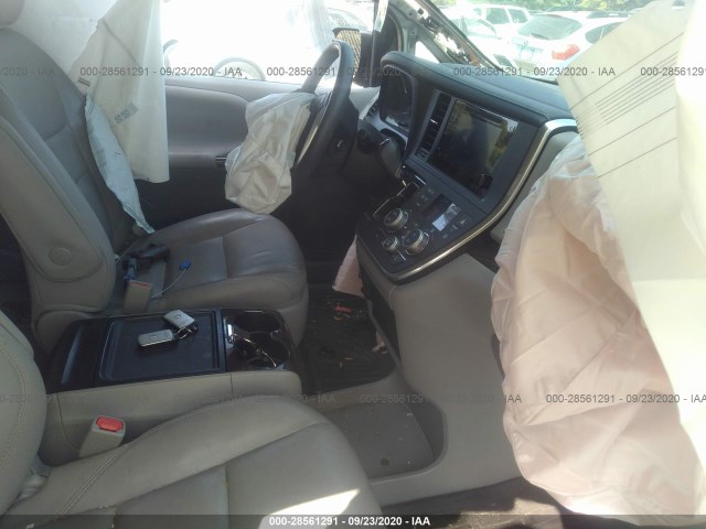 Photo 4 VIN: 5TDYZ3DC3HS851782 - TOYOTA SIENNA 