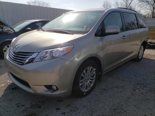 Photo 1 VIN: 5TDYZ3DC3HS858442 - TOYOTA SIENNA XLE 