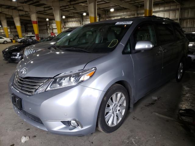 Photo 1 VIN: 5TDYZ3DC3HS864693 - TOYOTA SIENNA XLE 