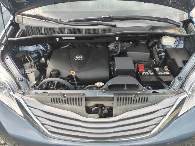 Photo 6 VIN: 5TDYZ3DC3HS877010 - TOYOTA SIENNA XLE 