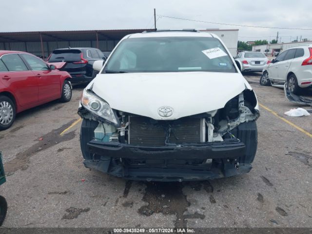 Photo 5 VIN: 5TDYZ3DC3HS898469 - TOYOTA SIENNA 