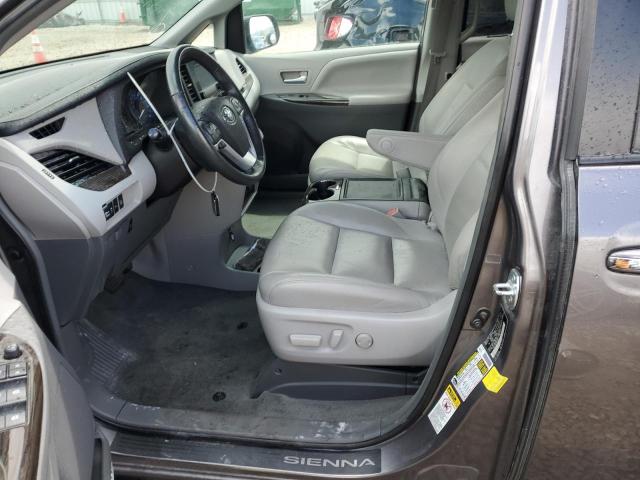 Photo 6 VIN: 5TDYZ3DC3HS899444 - TOYOTA SIENNA XLE 