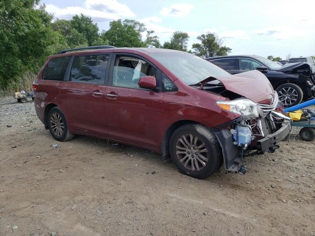 Photo 3 VIN: 5TDYZ3DC3HS899458 - TOYOTA SIENNA XLE 