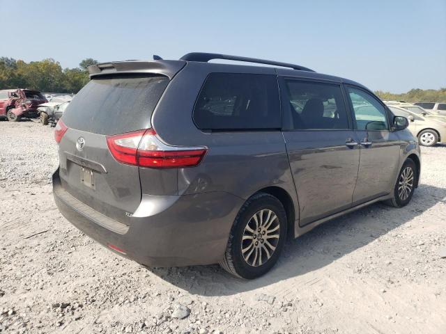 Photo 2 VIN: 5TDYZ3DC3JS909928 - TOYOTA SIENNA XLE 