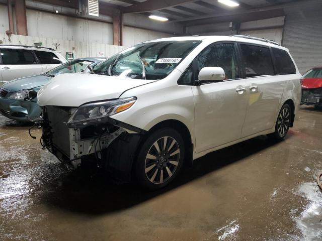 Photo 0 VIN: 5TDYZ3DC3JS939351 - TOYOTA SIENNA XLE 