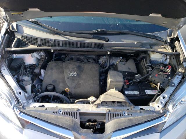 Photo 11 VIN: 5TDYZ3DC3JS947529 - TOYOTA SIENNA XLE 